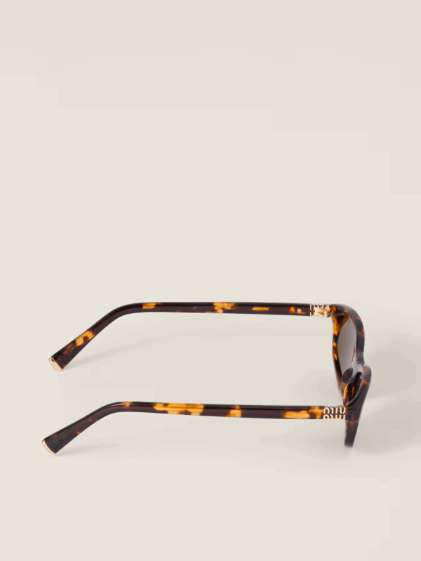 Regard - Image 3
