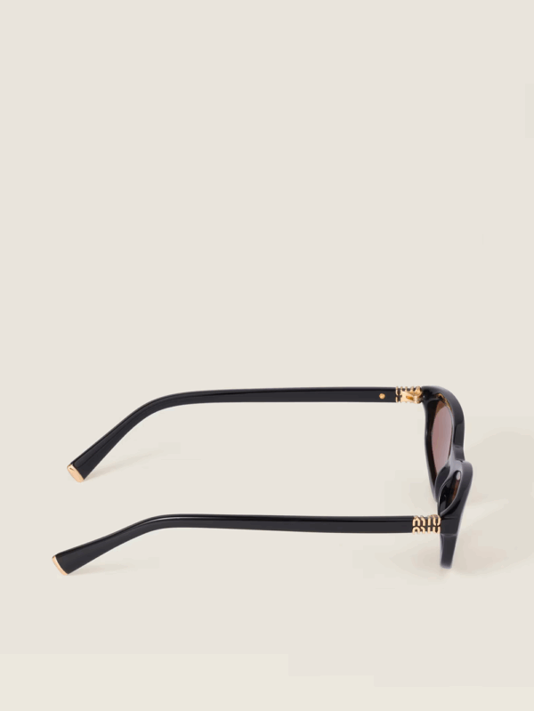 Regard - Image 3